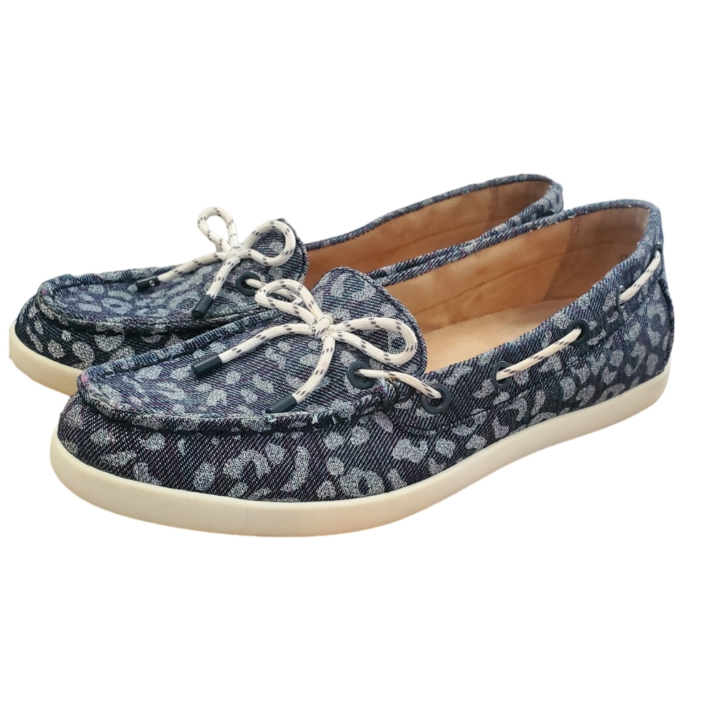 Naturalizer Ginnie Boat Shoes Leopard Print in Size 7
